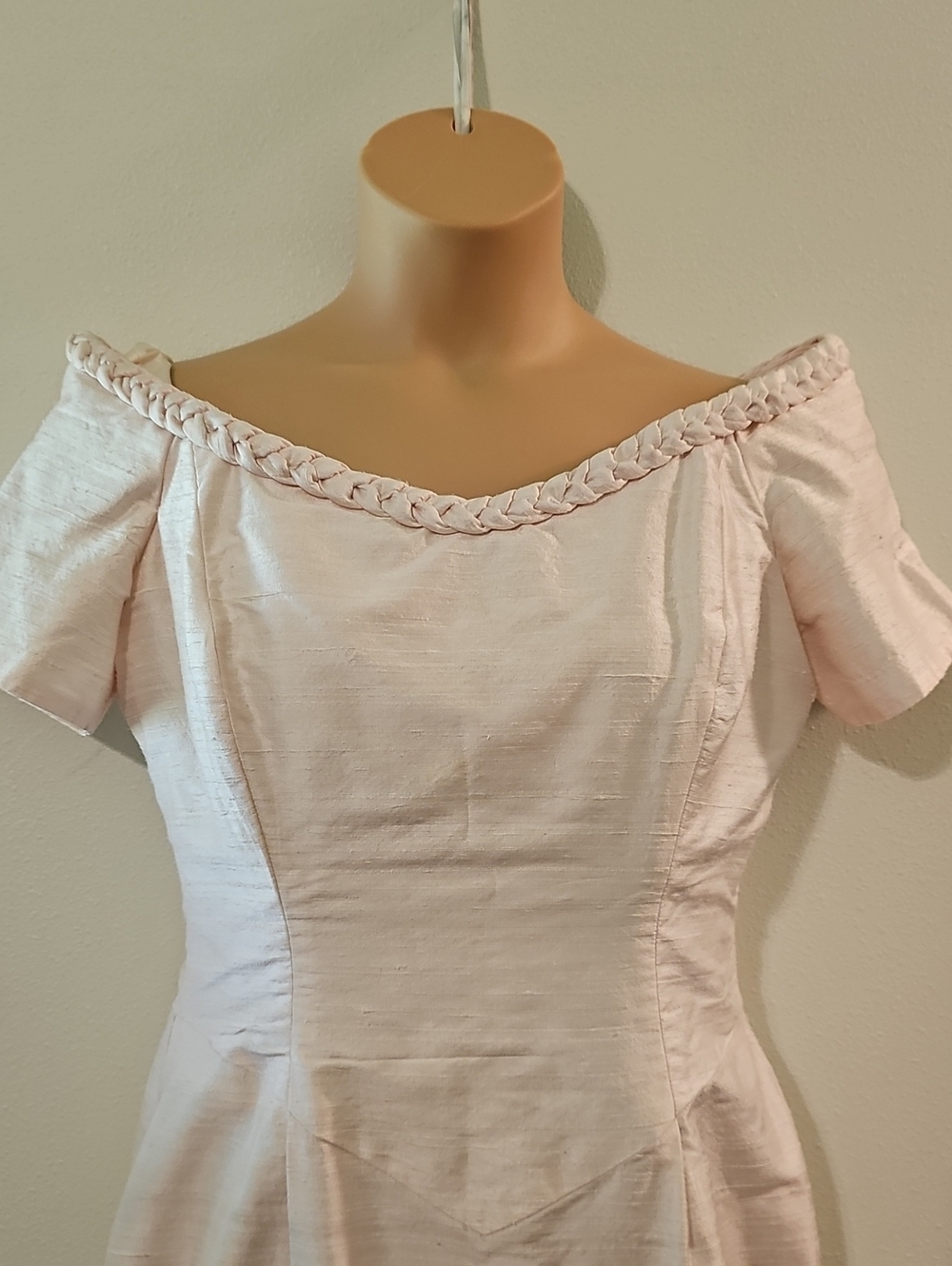 Watters & Watters VTG Pale Pink Silk Shantung Braided Neckline Formal  Gown Sz14 - Picture 2 of 9